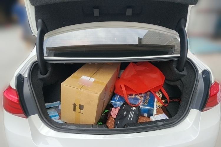 Used BMW 3 Series 2017 320Li Fashion Model Trunk