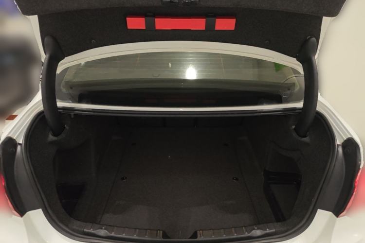 Used BMW 3 Series 2017 320Li Fashion Model Trunk