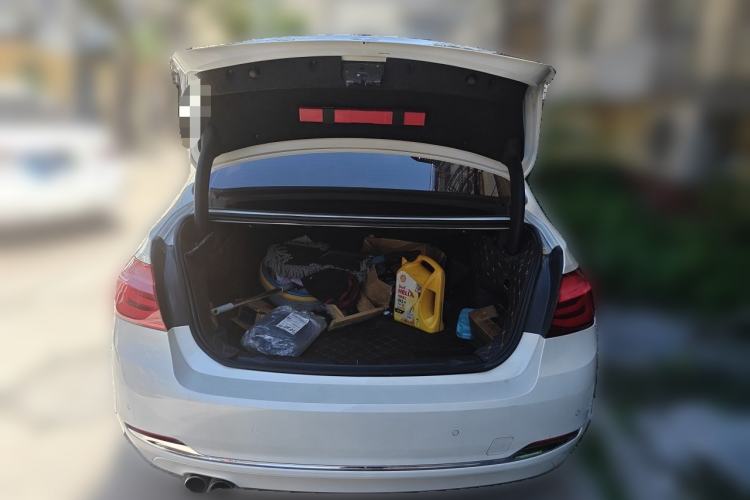 Used BMW 3 Series 2017 320Li Fashion Model Trunk