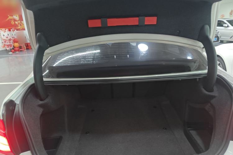 Used BMW 3 Series 2017 320Li Fashion Model Trunk