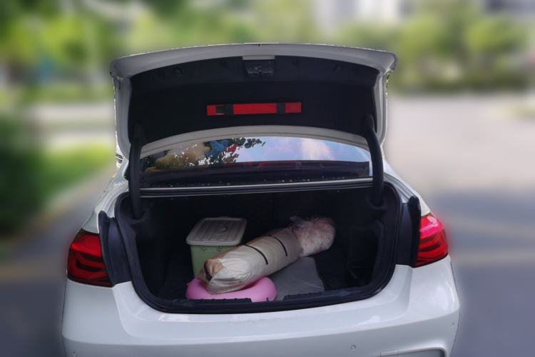 Used BMW 3 Series 2017 320Li Fashion Model Trunk