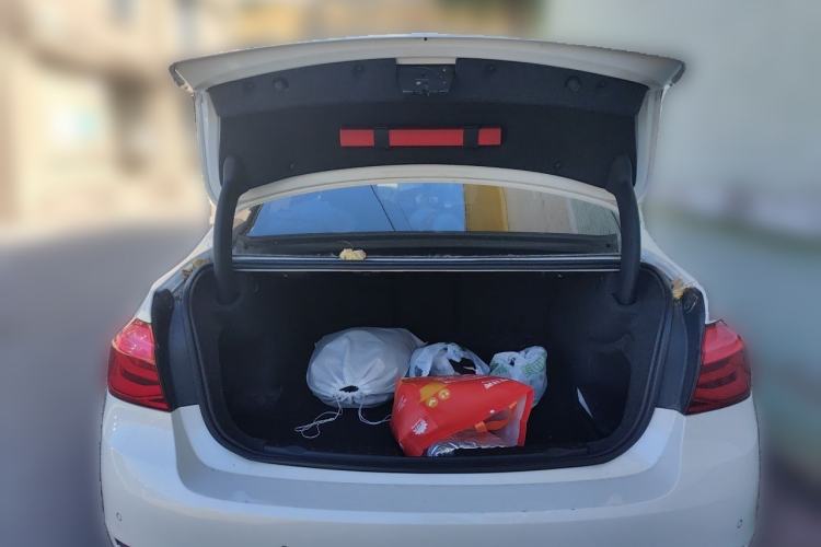 Used BMW 3 Series 2017 320Li Fashion Model Trunk