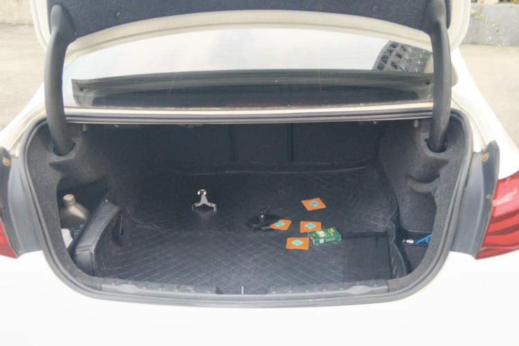 Used BMW 3 Series 2017 320Li M Sport Edition Trunk