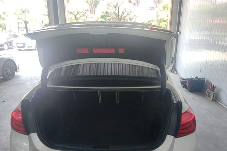 Used BMW 3 Series 2017 320Li Fashion Model Trunk