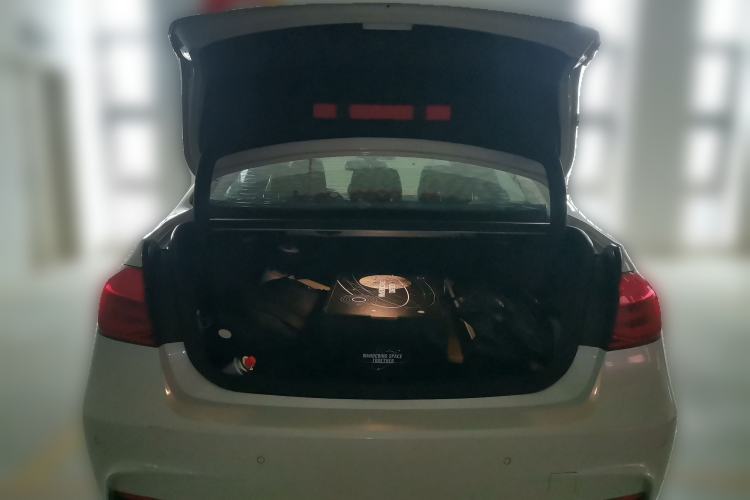 Used BMW 3 Series 2017 318i Fashion Model Trunk