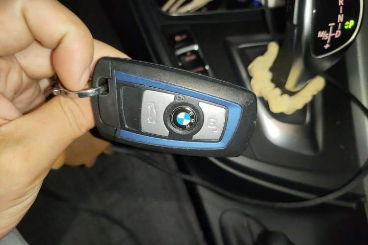 Used BMW 3 Series 2017 320i M Sport Vehicle Key