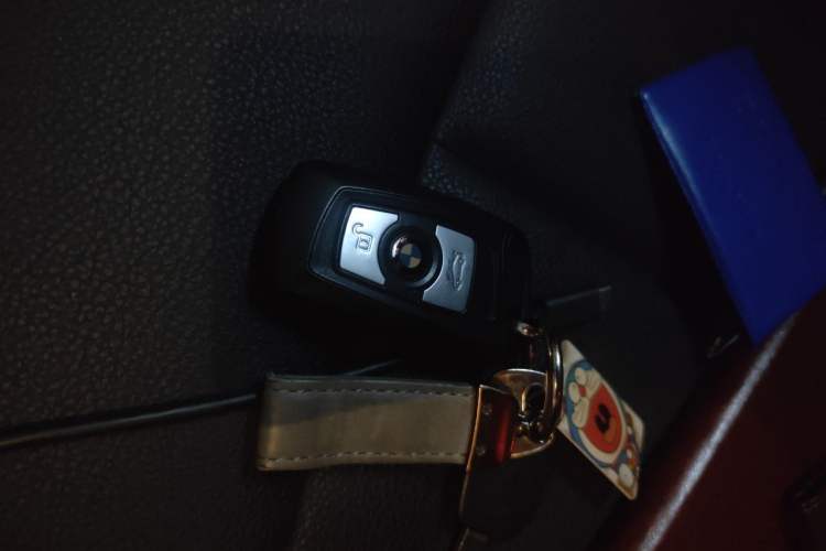 Used BMW 3 Series 2017 320Li Fashion Model Vehicle Key