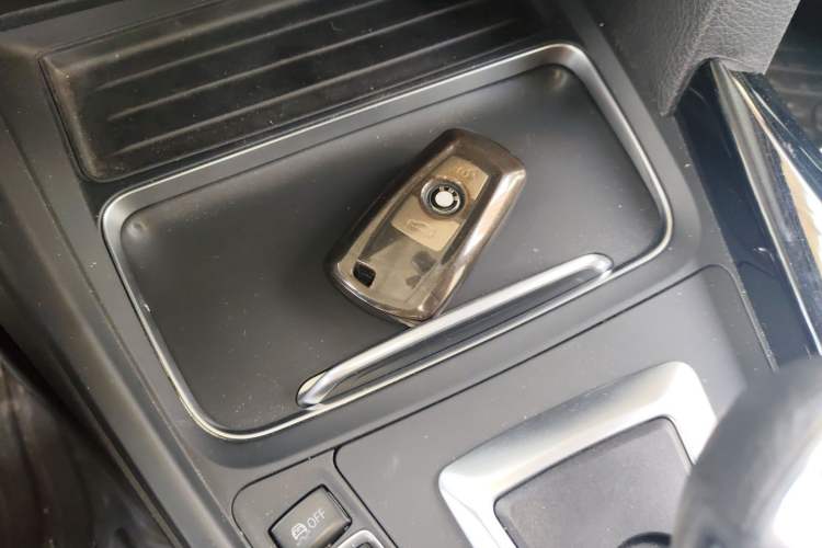Used BMW 3 Series 2017 318Li Fashion Model Vehicle Key