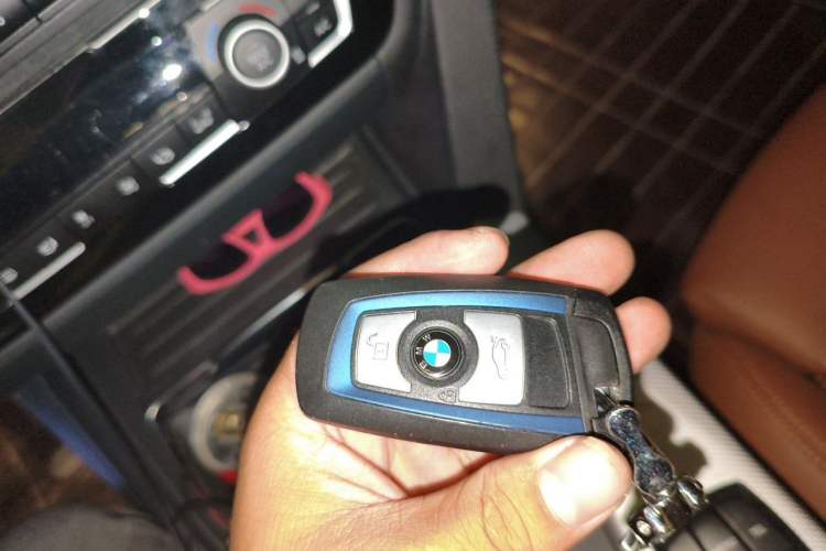 Used BMW 3 Series 2017 320i M Sport Vehicle Key