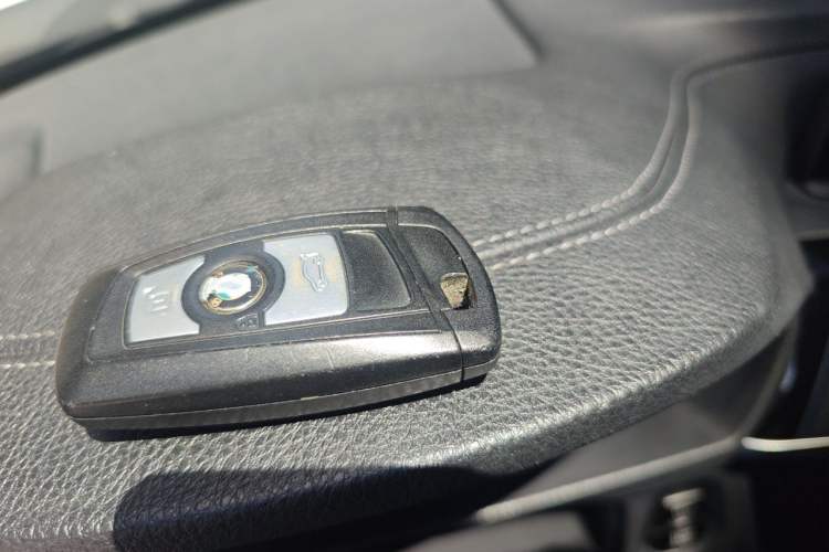 Used BMW 3 Series 2017 320Li Fashion Model Vehicle Key