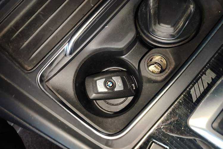 Used BMW 3 Series 2017 320Li Fashion Model Vehicle Key