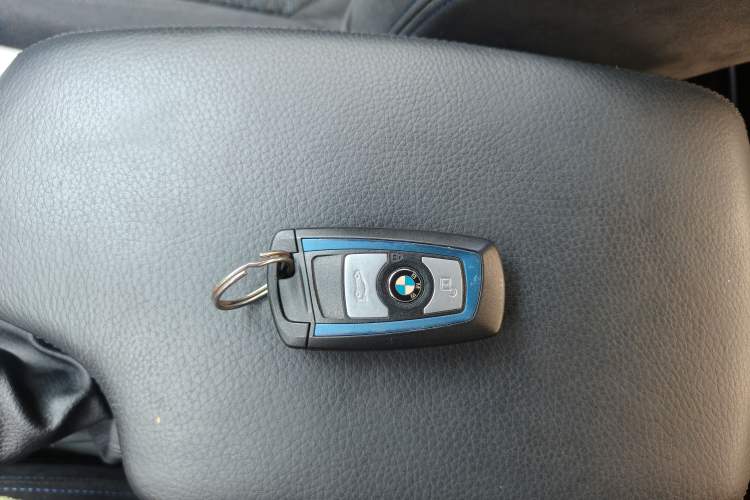 Used BMW 3 Series 2017 320i M Sport Vehicle Key