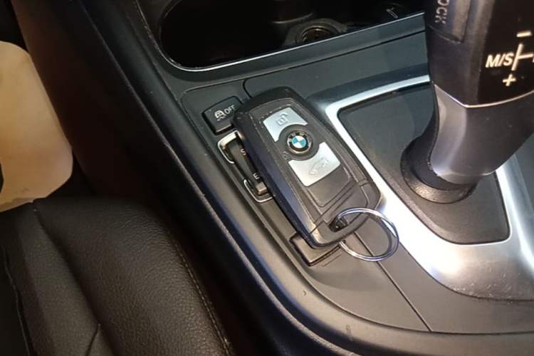 Used BMW 3 Series 2017 318Li Fashion Model Vehicle Key
