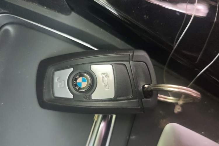 Used BMW 3 Series 2017 320Li Fashion Model Vehicle Key