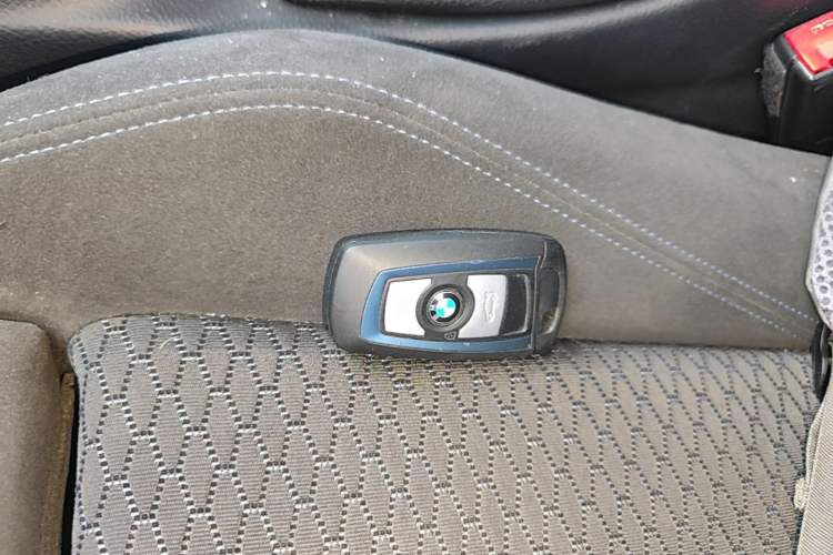 Used BMW 3 Series 2017 320i M Sport Vehicle Key