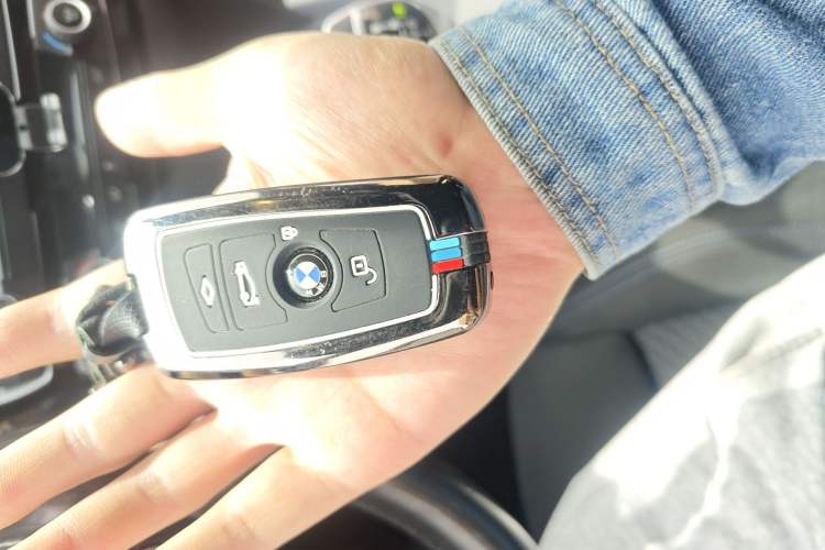 Used BMW 3 Series 2017 320i M Sport Vehicle Key
