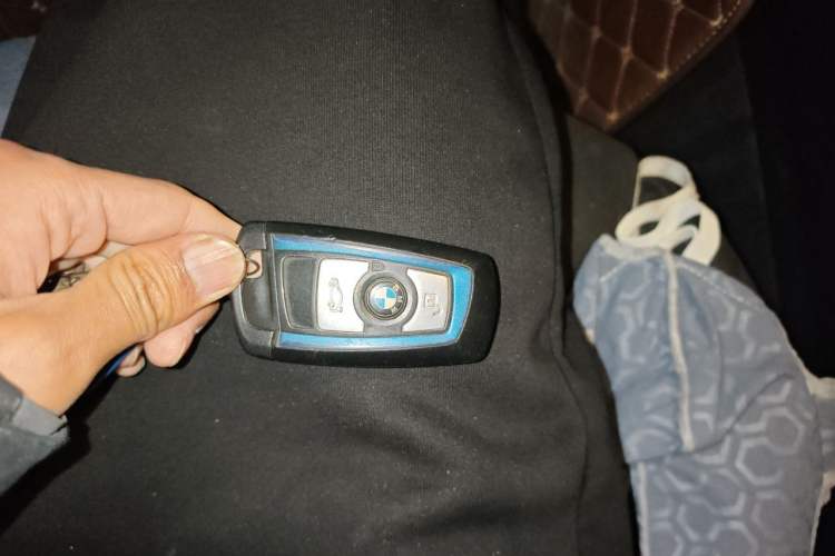 Used BMW 3 Series 2017 320i M Sport Vehicle Key