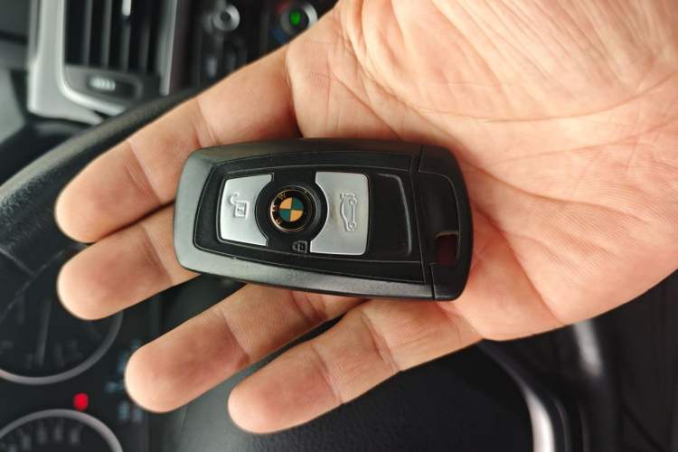 Used BMW 3 Series 2017 320Li Fashion Model Vehicle Key