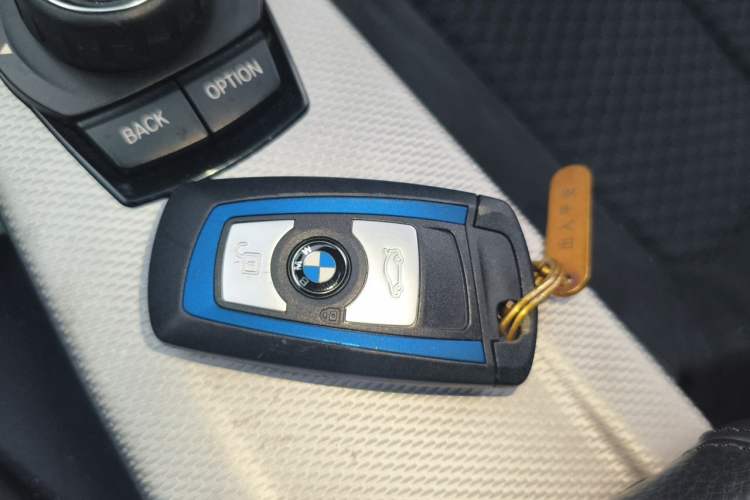Used BMW 3 Series 2017 320i M Sport Vehicle Key