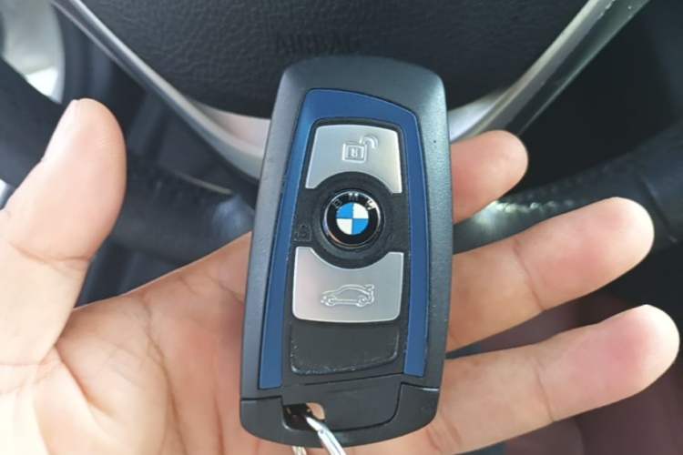Used BMW 3 Series 2017 320i M Sport Vehicle Key