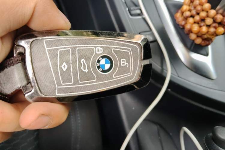 Used BMW 3 Series 2017 320i M Sport Vehicle Key