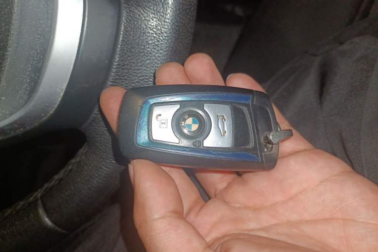 Used BMW 3 Series 2017 320i M Sport Vehicle Key