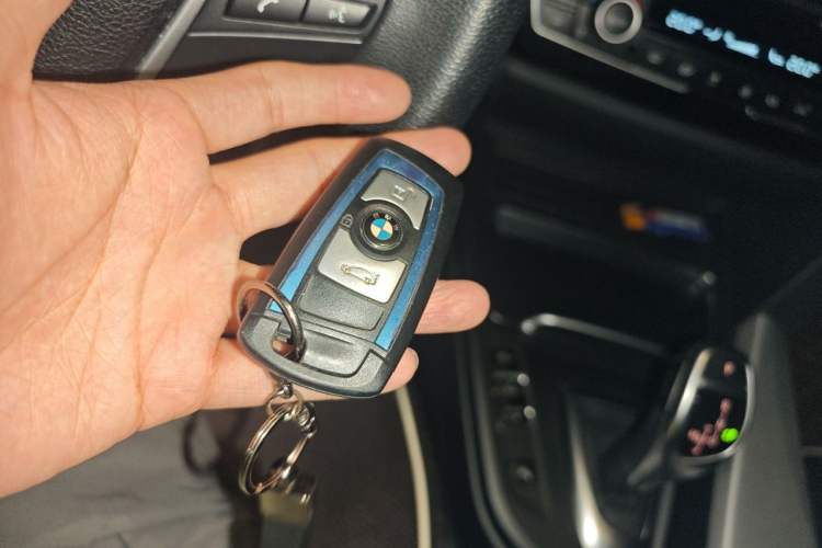 Used BMW 3 Series 2017 320i M Sport Vehicle Key