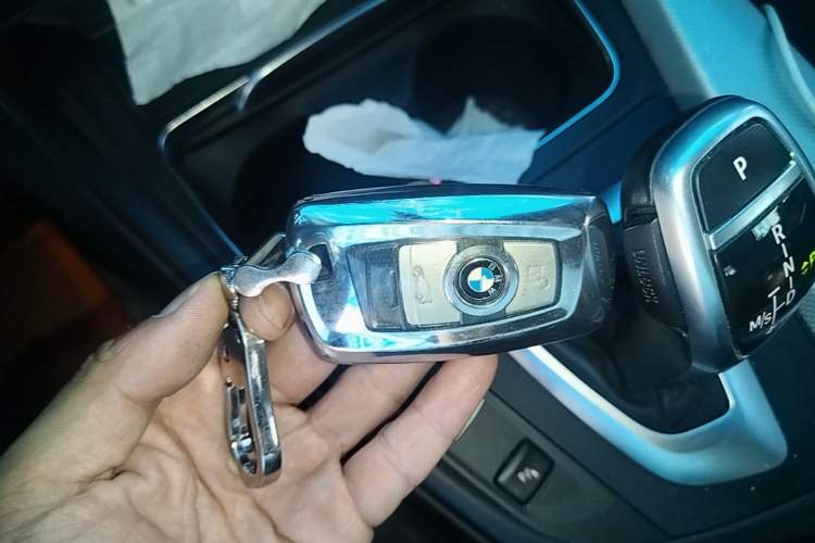 Used BMW 3 Series 2017 320i M Sport Vehicle Key