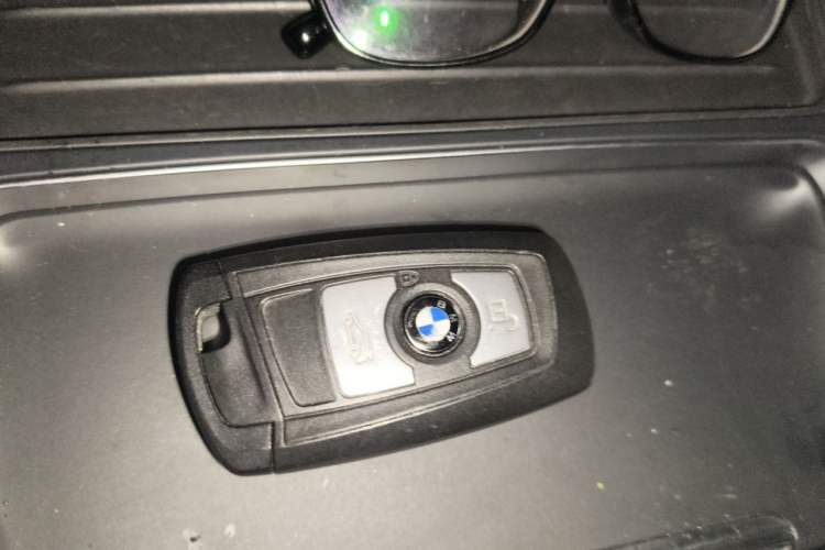 Used BMW 3 Series 2017 320Li Fashion Model Vehicle Key