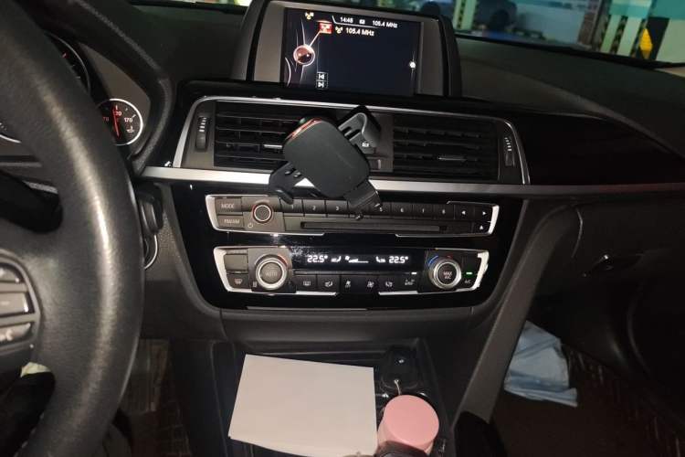 Used BMW 3 Series 2017 320Li Fashion Model Audio And AC Panel