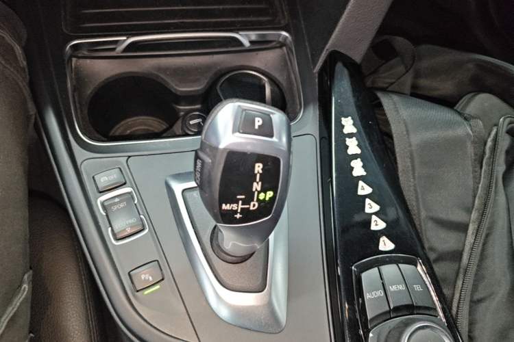 Used BMW 3 Series 2017 320Li Fashion Model Gear Lever