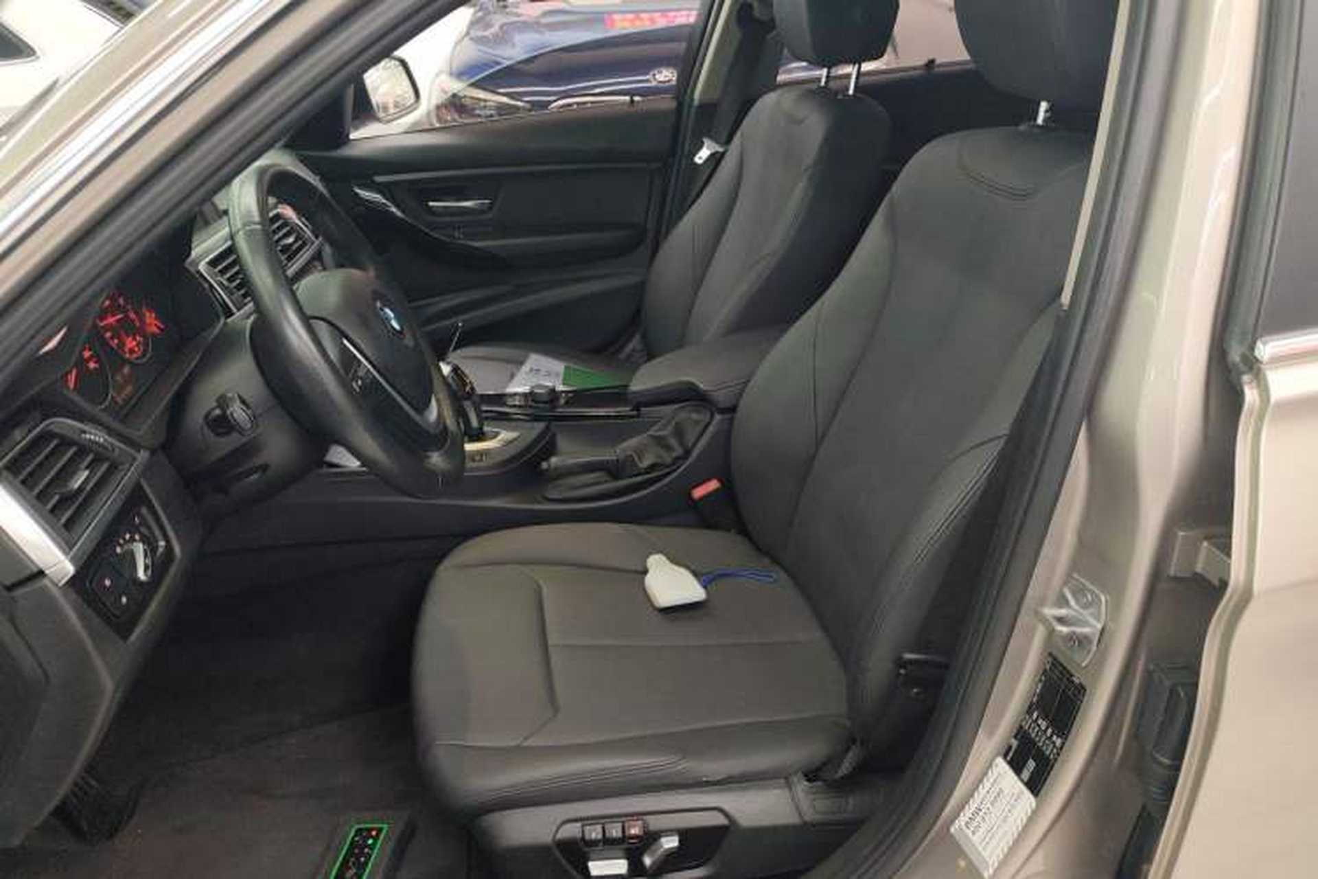 Used BMW 3 Series 2017 320Li Fashion Model Left Front Seat