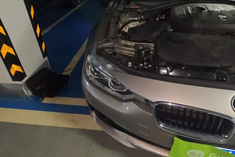 Used BMW 3 Series 2017 320Li Fashion Model Right Front Headlight