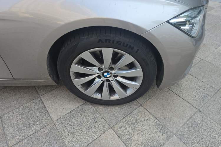 Used BMW 3 Series 2017 318Li Fashion Model Right Front Wheel Hub