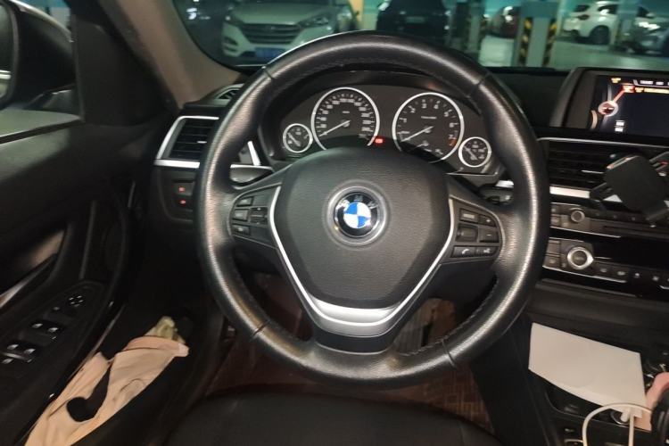 Used BMW 3 Series 2017 320Li Fashion Model Steering Wheel