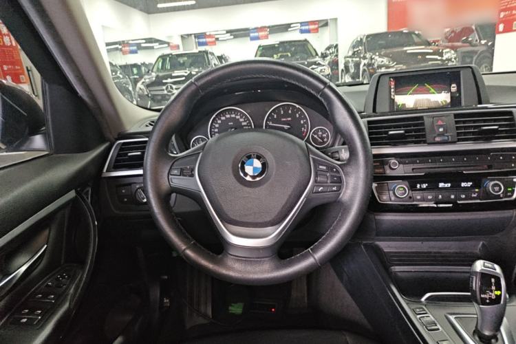 Used BMW 3 Series 2017 320Li Fashion Model Steering Wheel