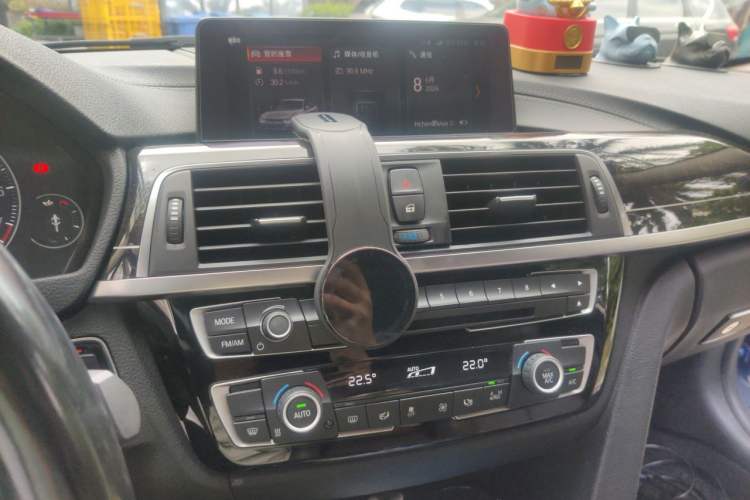 Used BMW 3 Series 2018 320Li M Sport Night Edition Audio And AC Panel