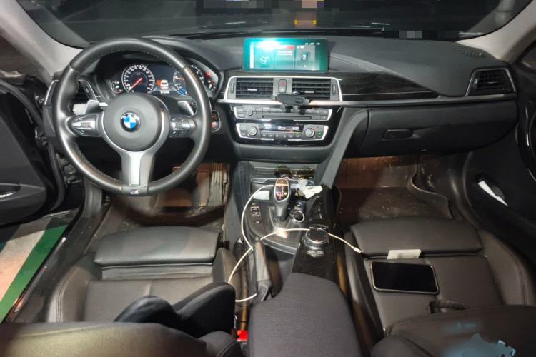 Used BMW 3 Series 2018 320Li M Sport Night Edition Center Console