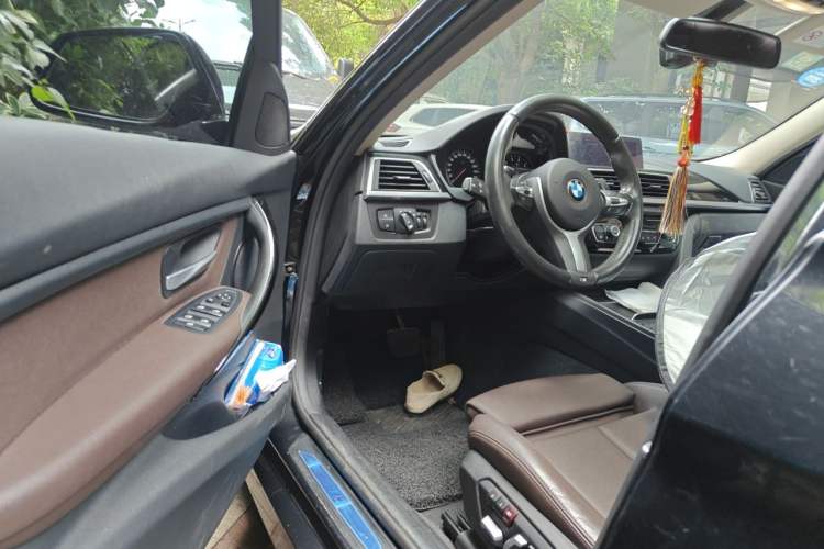 Used BMW 3 Series 2018 320Li Leading Model M Sport Package Driver Seat