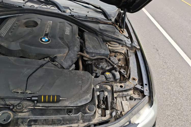Used BMW 3 Series 2018 320i M Sport Night Edition Engine Bay Left