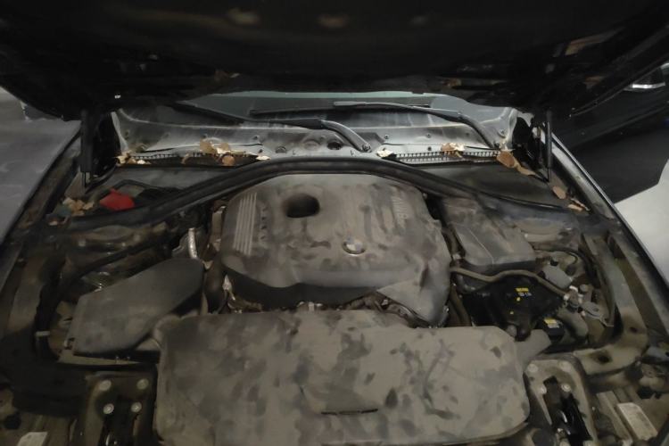 Used BMW 3 Series 2018 320Li Fashion Model Engine Bay