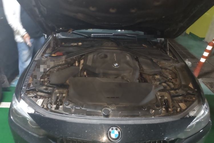Used BMW 3 Series 2018 320Li M Sport Night Edition Engine Bay