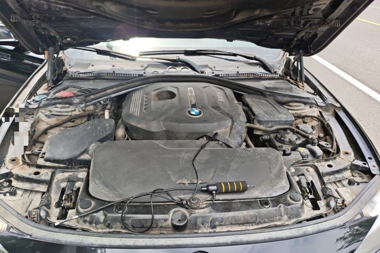 Used BMW 3 Series 2018 320i M Sport Night Edition Engine Bay