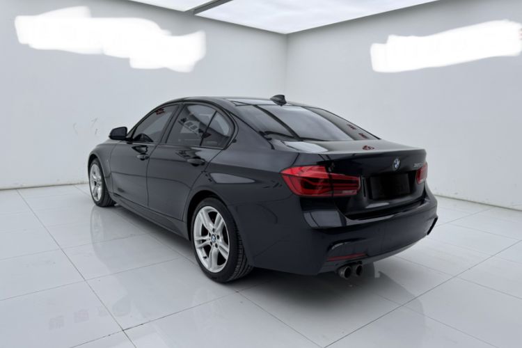 Used BMW 3 Series 2018 320i M Sport Package Exterior 5