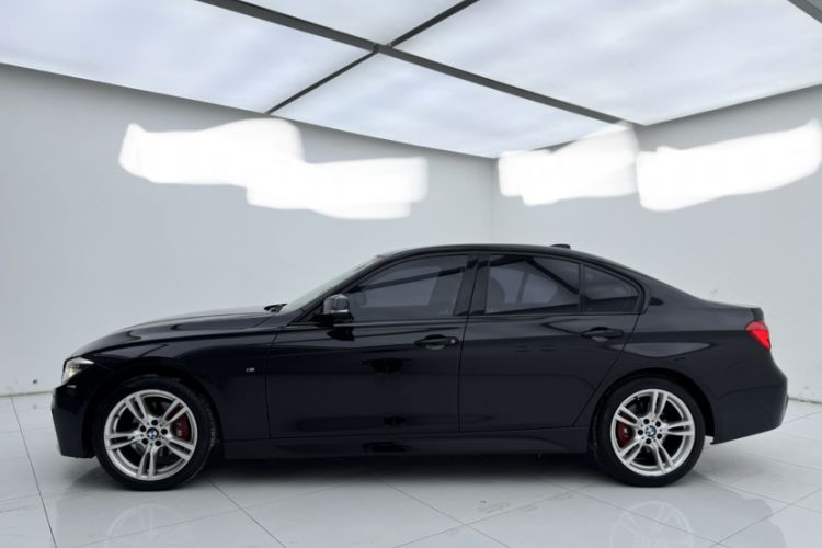 Used BMW 3 Series 2018 320i M Sport Package Exterior 7