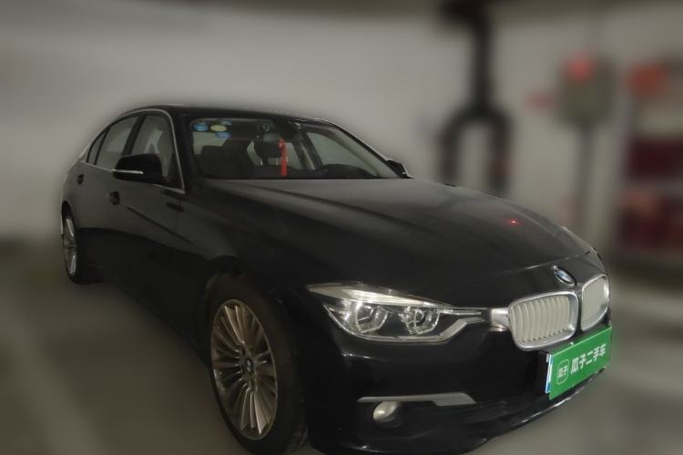 Used BMW 3 Series 2018 320Li Fashion Model Front Right 45 Deg