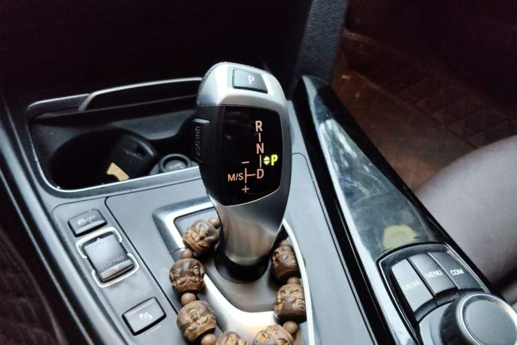 Used BMW 3 Series 2018 320Li Fashion Model Gear Lever
