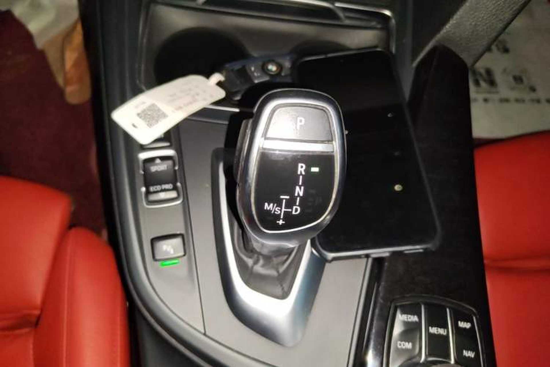 Used BMW 3 Series 2018 330Li M Sport Shadow Edition Gear Lever