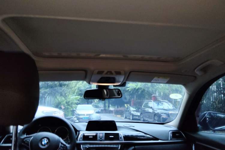 Used BMW 3 Series 2018 320Li Fashion Model Headliner