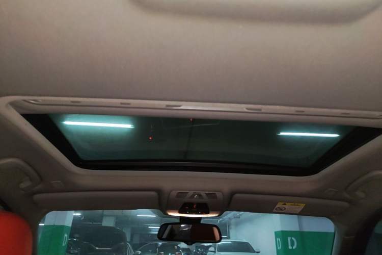 Used BMW 3 Series 2018 330Li M Sport Shadow Edition Headliner